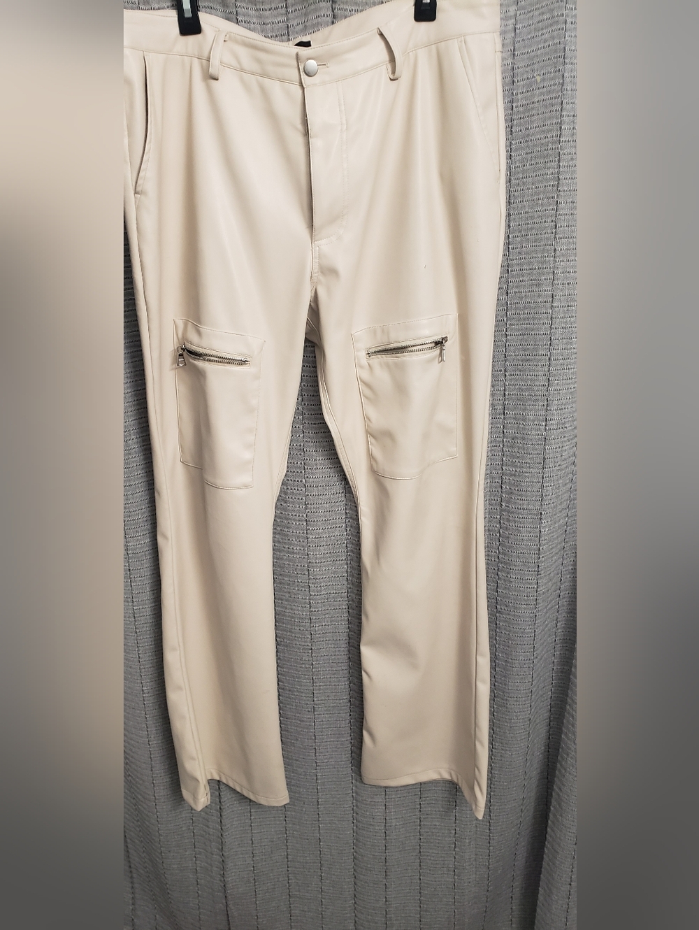 Men's Cream Zipper Pocket Pants. Faux Leather. Size 38